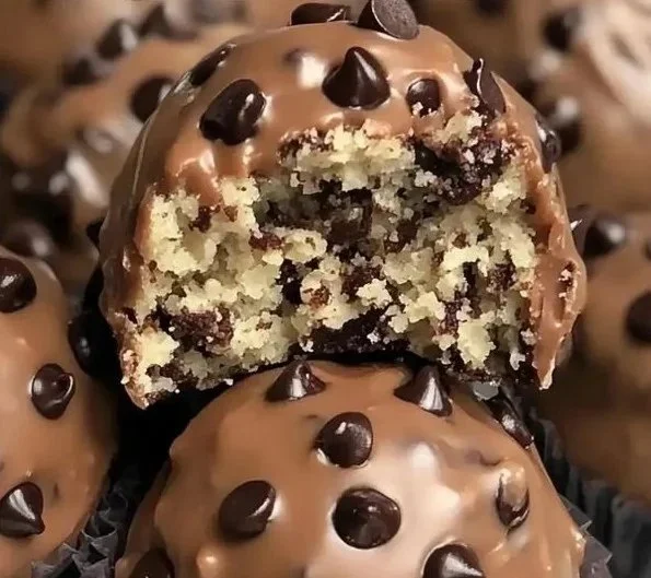 Chocolate chip cookie dough protein balls recipe for healthy snacking