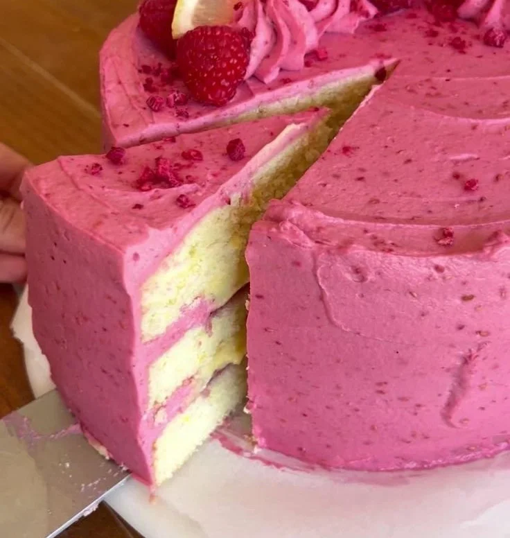 Delicious Lemon Raspberry Cake with vibrant lemon and raspberry layers