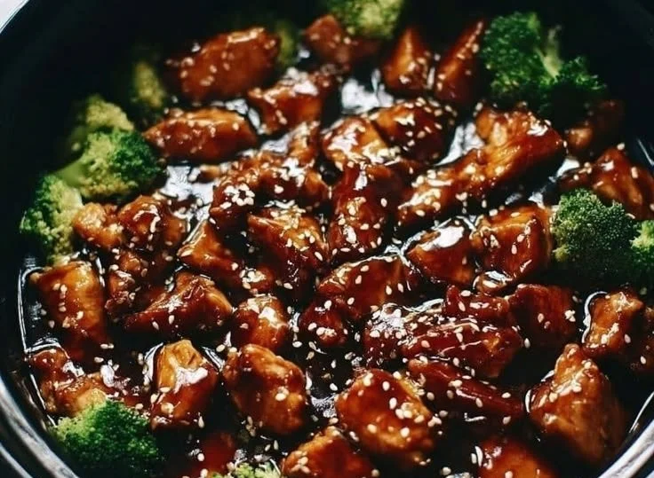 Delicious easy teriyaki chicken served with steamed rice and vegetables